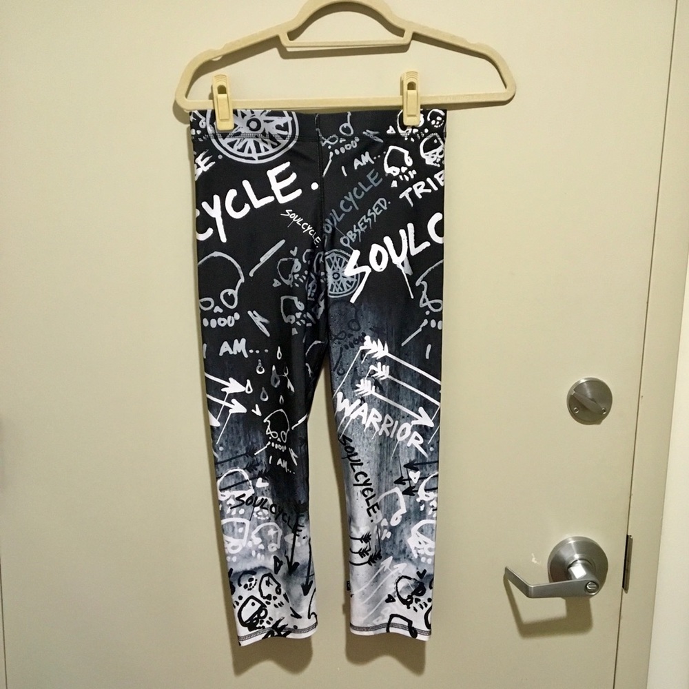 💛SOULCYCLE tribe cropped leggings💛